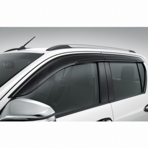 Vindavviser Toyota Hilux Revo 2016–, 4-dørs