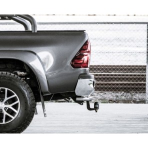 Underliggende støtfanger bak, Toyota Hilux '16- (sort)